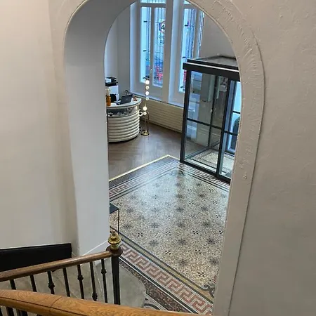 1924 (adults Only) 3* Γκρενόμπλ