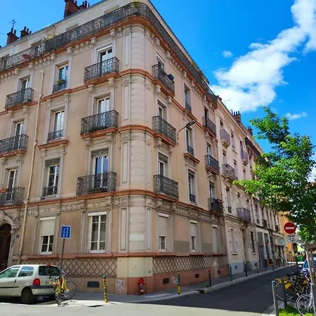 1924 (adults Only) 3* Grenoble