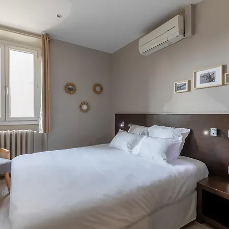 1924 (adults Only) 3* Grenoble