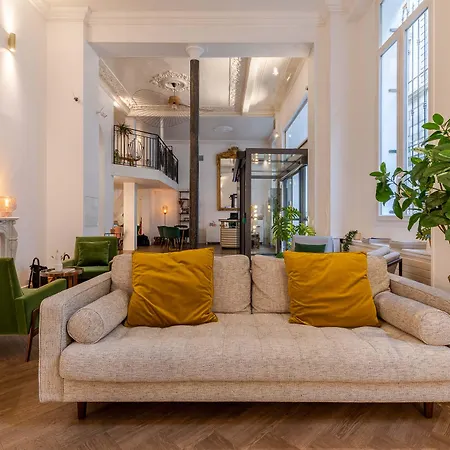 1924 (adults Only) 3* Grenoble