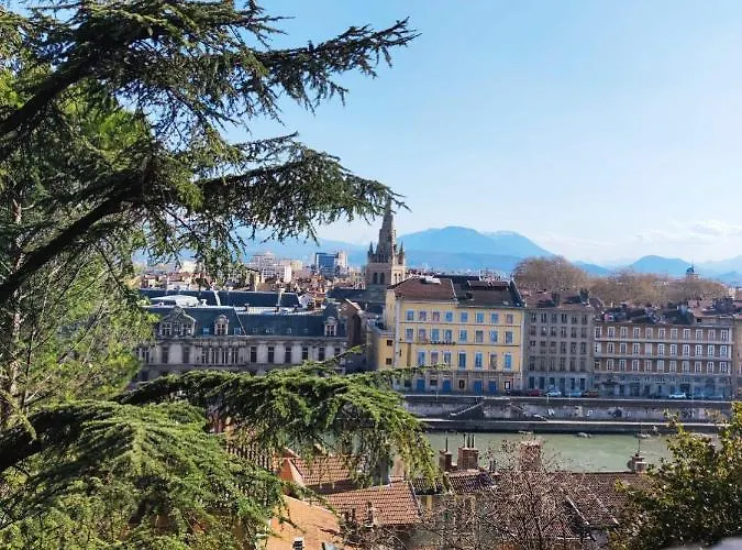 1924 (adults Only) 3* Grenoble