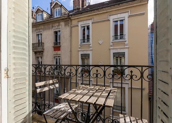 1924 (adults Only) 3* Grenoble