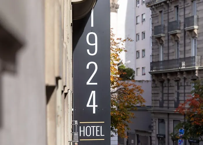 1924 (adults Only) 3* Grenoble