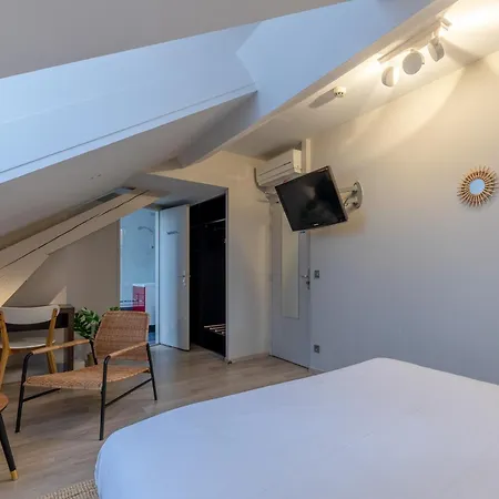 1924 (adults Only) 3* Grenoble