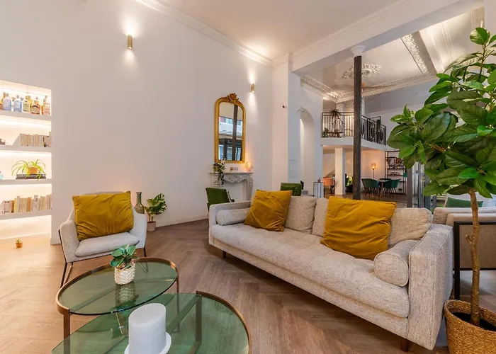 1924 (adults Only) 3*