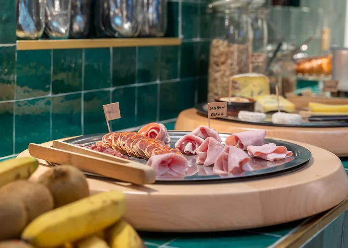 1924 (adults Only) 3* グルノーブル